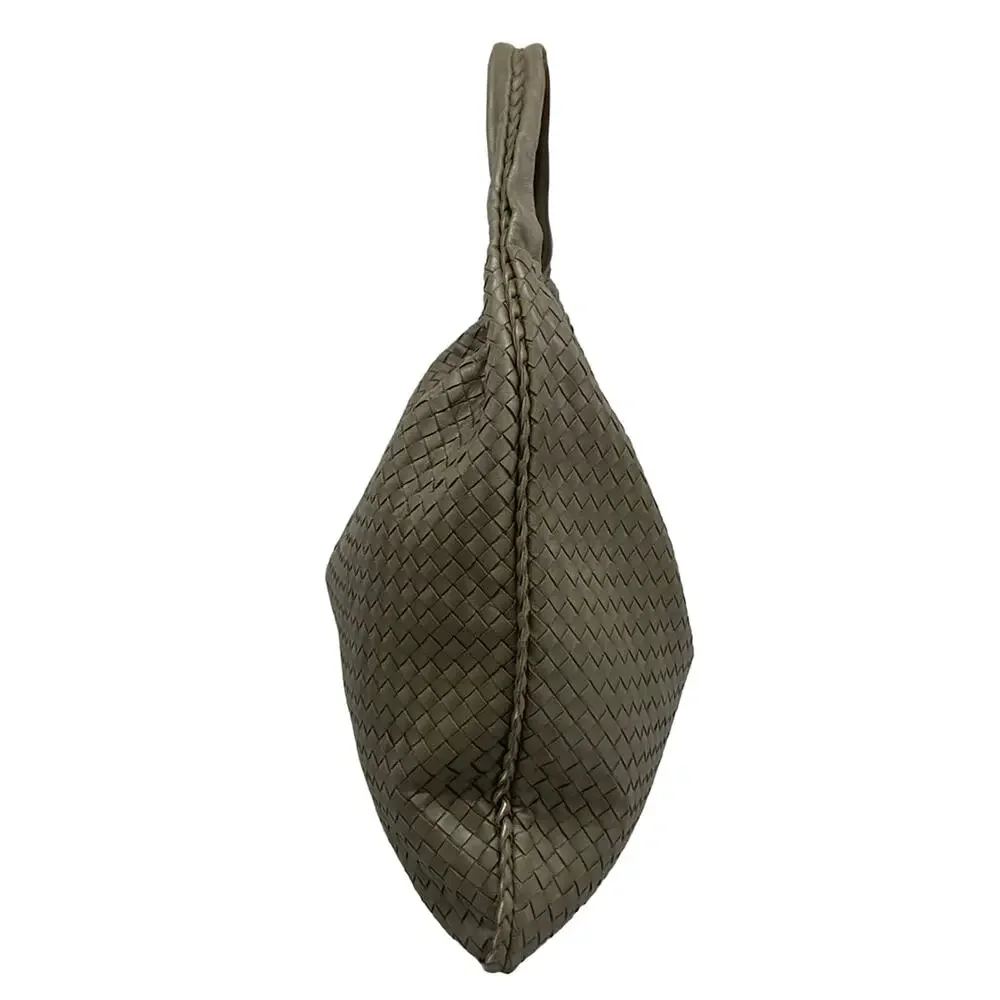 Bottega Veneta Large Veneta bag Handbag